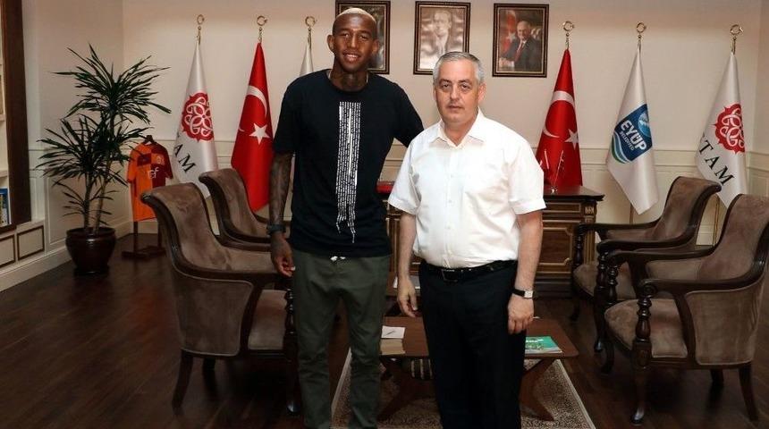 Talisca Ey&uuml;p Belediyesi&rsquo;yle Anlaştı