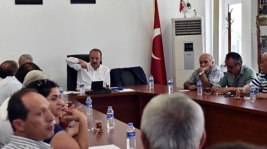 Başkan Akg&uuml;l, Mahalle Muhtarlarıyla Bir Araya Geldi