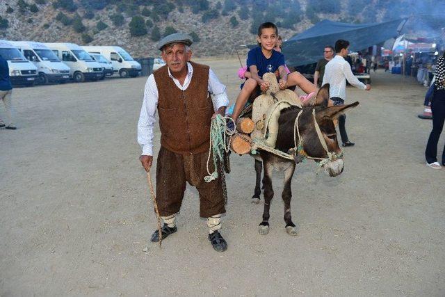 Karagöl Yaylasında Şenlik Başladı