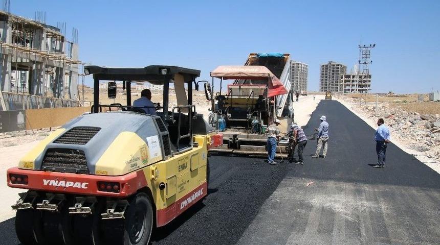 Şanlıurfa&rsquo;da Sıcak Asfaltla Seferberliği