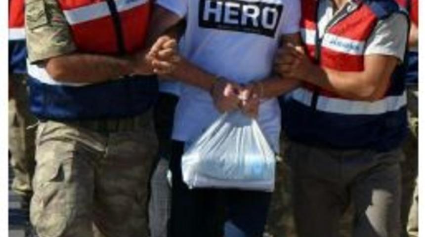 'hero' Tiş&ouml;rt&uuml; Nedeniyle 5 G&ouml;revli Hakkında Dava A&ccedil;ıldı