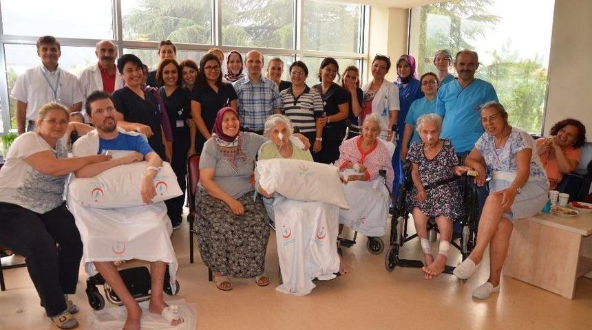 Mavi Hastanede Hastalara S&uuml;rpriz Program