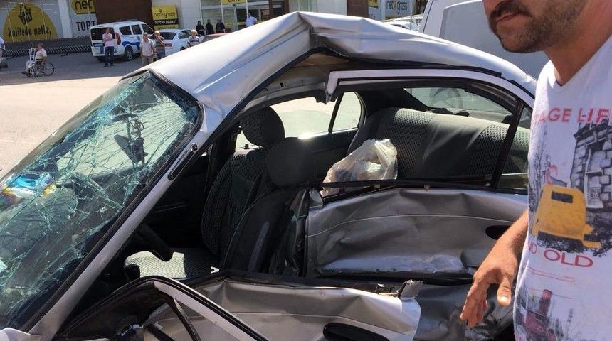 Başkent&rsquo;te Trafik Kazası: 1 &Ouml;l&uuml;, 3 Yaralı