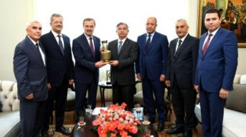 Tekli: &ldquo;ara Eleman Değil, Aranan Eleman Yetiştiriyoruz&rdquo;