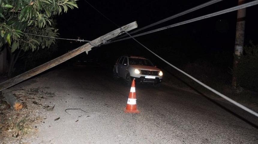 Yola Devrilen Direğe Konili Tedbir