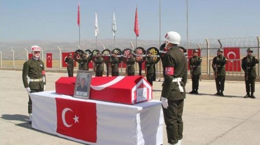 Bing&ouml;l'de Şehit Olan Uzman &Ccedil;avuş H&uuml;seyin Gen&ccedil;er'in Cenazesi Bursa'ya G&ouml;nderildi