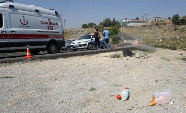 Durdurmak Istediği Traktörün Altında Kalarak Öldü