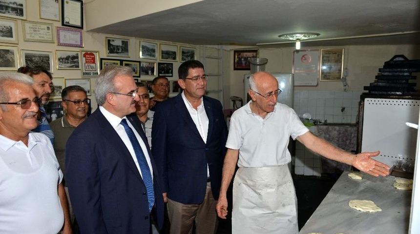 Vali Karaloğlu, Esnafın Sorununu Dinledi