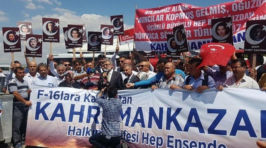 Başdenet&ccedil;i Malko&ccedil; Ve Eski Bakan Taner Yıldız Akıncı &Uuml;ss&uuml; Davasını Takip Etti