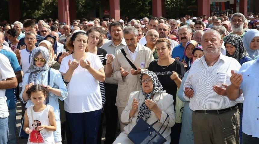 Tokat&rsquo;ta İlk Hac Kafilesi Kutsal Topraklara Uğurlandı