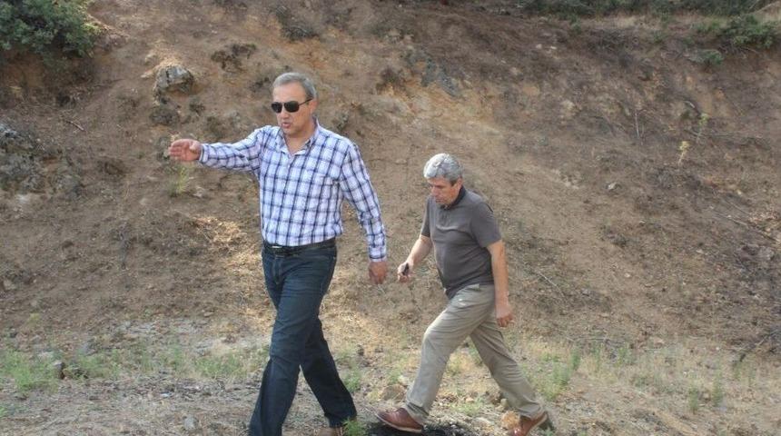 Başkan Kara&ccedil;oban Mahallelerin Sıkıntılarını Yerinde Dinliyor