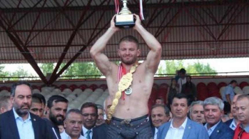 Başpehlivan Balaban, Eğitimini Trakya &Uuml;niversitesi'nde S&uuml;rd&uuml;recek