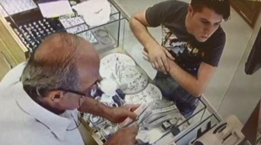 Kuyumcu Dolandırıcısını Whatsapp Grubu Yakalattı