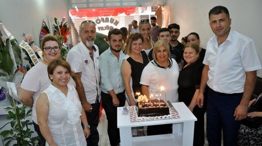 Ustadan Çırağına Anlamlı Jest