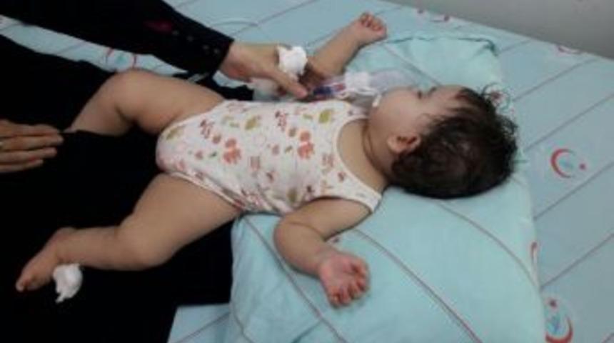Annenin M&uuml;dahalesi Bebeğini Kurtardı