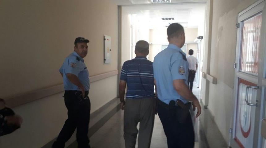 Kendisine Zarar Veren Şahıs Hastaneye Kaldırıldı