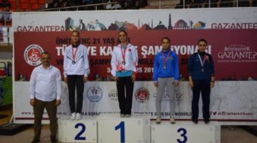 Karatecilerden 4 Bronz