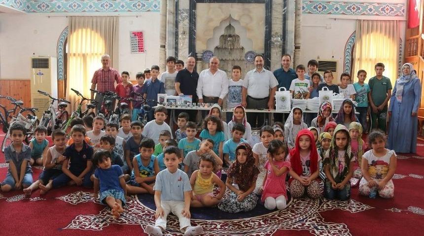 Başkan Tollu&rsquo;dan Kur&rsquo;an &Ouml;ğrenen &Ccedil;ocuklara Hediye