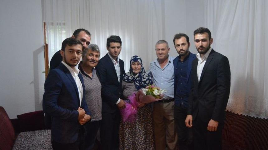 Bilecik &Uuml;lk&uuml; Ocaklarından &Uuml;lk&uuml;c&uuml; Şehit Fikret Derim&rsquo;in Ailesine Ziyaret