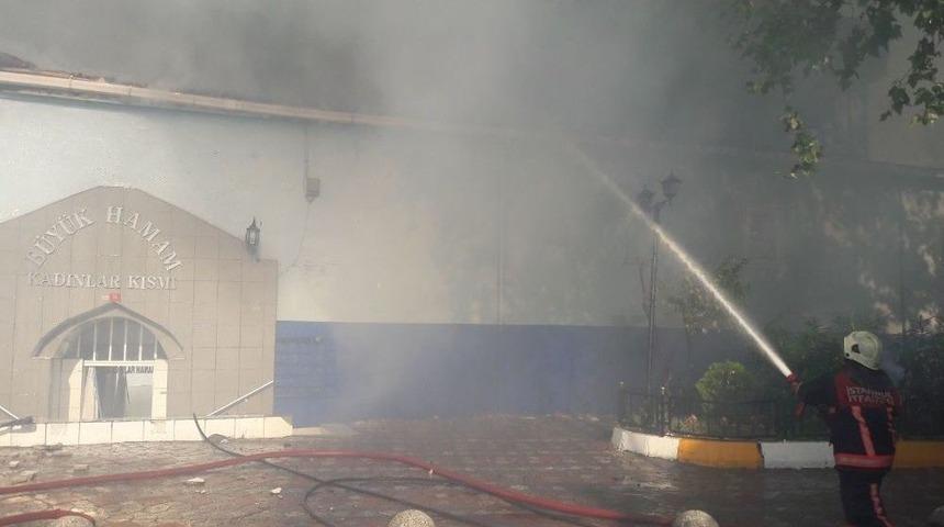 Beyoğlu&rsquo;nda Kadınlar Hamamında Yangın