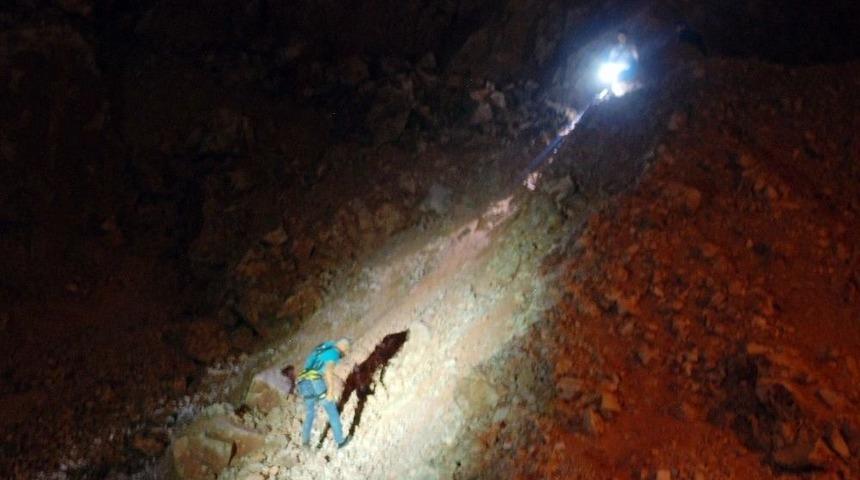 İntihar Olayına Giden Polis Kayalıklarda Mahsur Kaldı