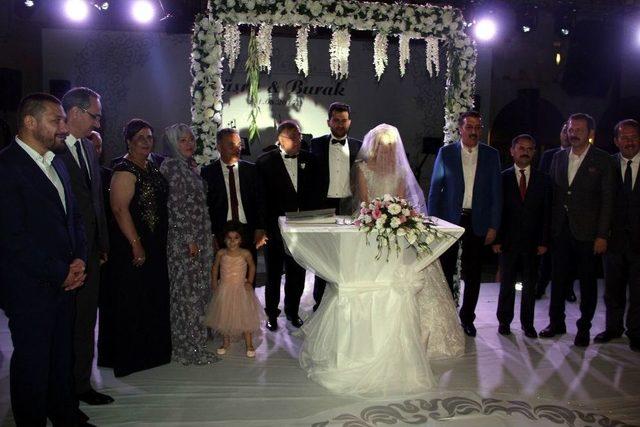 Bakan Tüfenkci Nevşehir’de Nikah Şahitliği Yaptı