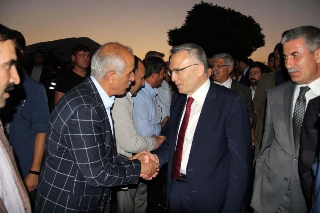 Bakan Ağbal&rsquo;a Davullu Zurnalı Karşılama