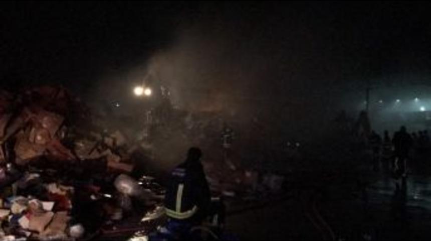 Bursa&rsquo;da Geri D&ouml;n&uuml;ş&uuml;m Tesisinde Korkutan Yangın