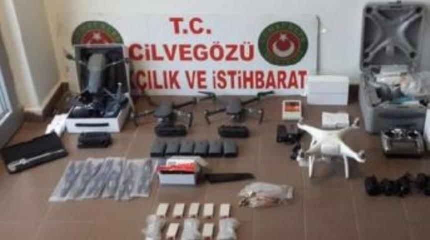 Suriye'ye G&ouml;t&uuml;r&uuml;lmek Istenen 4 'drone' Ele Ge&ccedil;irildi