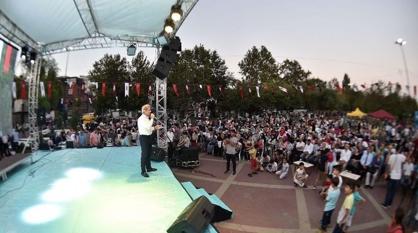 Beyoğlu&rsquo;nda Yaz Okullarına Katılan 5 Bin &Ouml;ğrenci Sertifikalarını Aldı