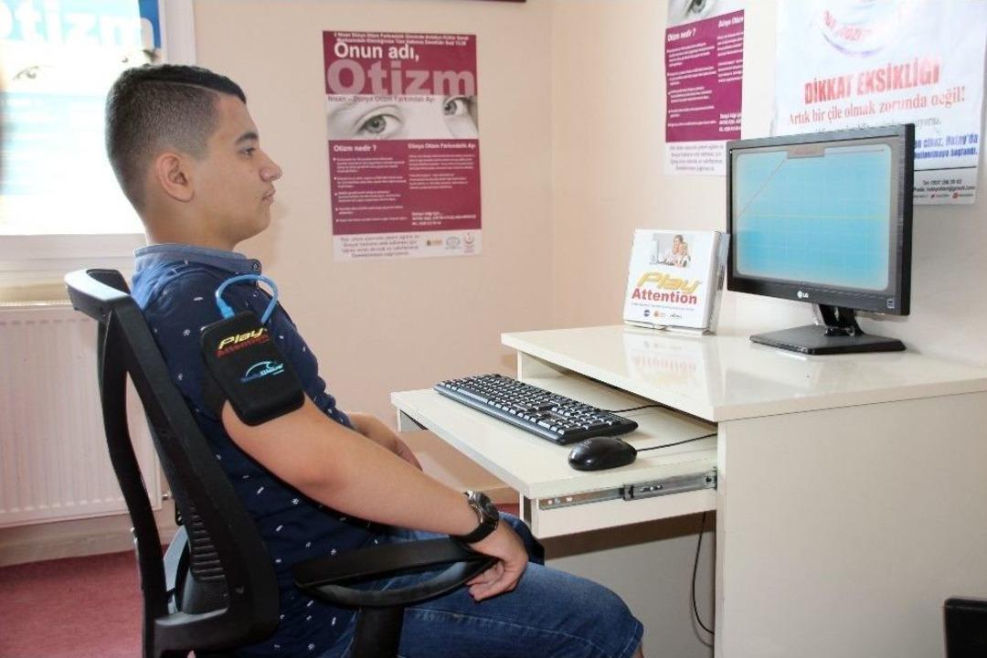 Otizmde Dikkat Eksikliği &Ccedil;ile Olmaktan &Ccedil;ıkıyor