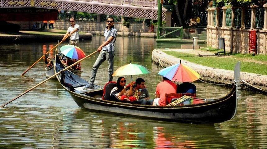 (özel Haber) Bir ‘çayla’ Bir Ömür Mutluluk