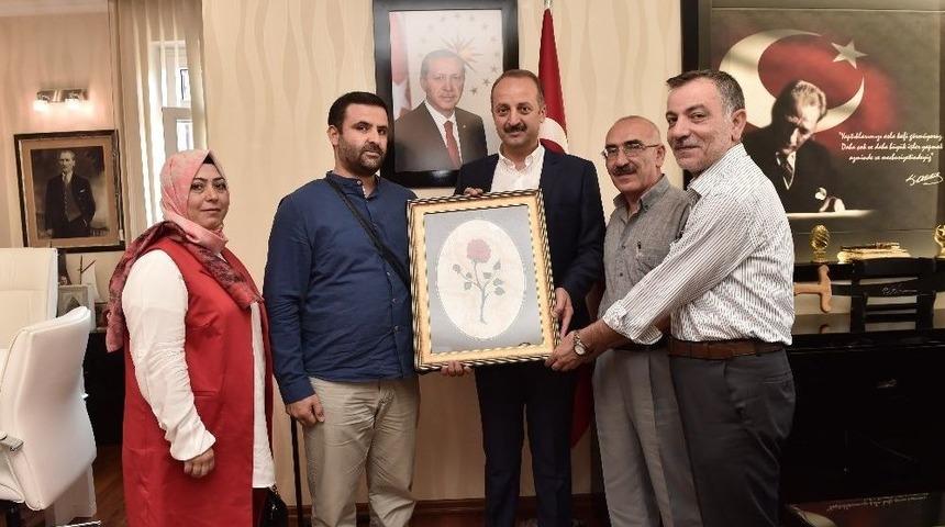 Dadaşlardan Başkan Akg&uuml;l&rsquo;e Ziyaret