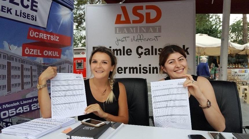 İş&ccedil;i Bulamayınca Stant A&ccedil;tılar