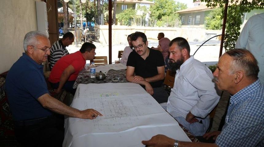 İbadethanelerin &Ccedil;evre D&uuml;zenlemeleri Devam Ediyor