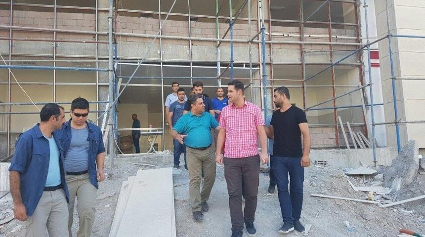 Başkan G&uuml;len&ccedil; Okul İnşaatında İncelemelerde Bulundu