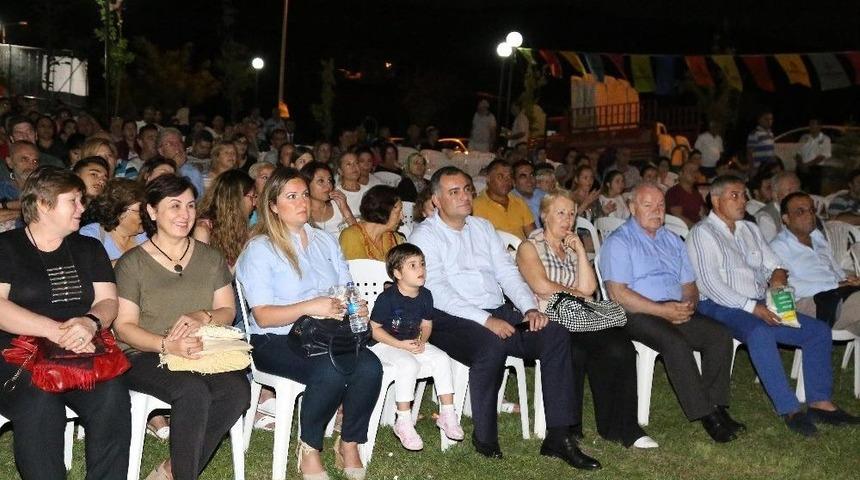 Çankaya Akşamları "ekşi Elmalar"la Tatlanıyor