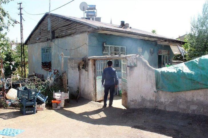 Hem Kendisi, Hem Boğası Asabi Çıktı G4