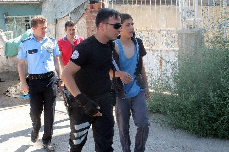 Hem Kendisi, Hem Boğası Asabi Çıktı G2