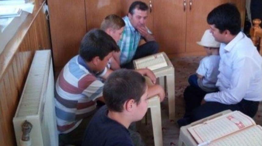 Kaymakam Cankaloğlu Kur&rsquo;an Kurslarını Ziyaret Etti