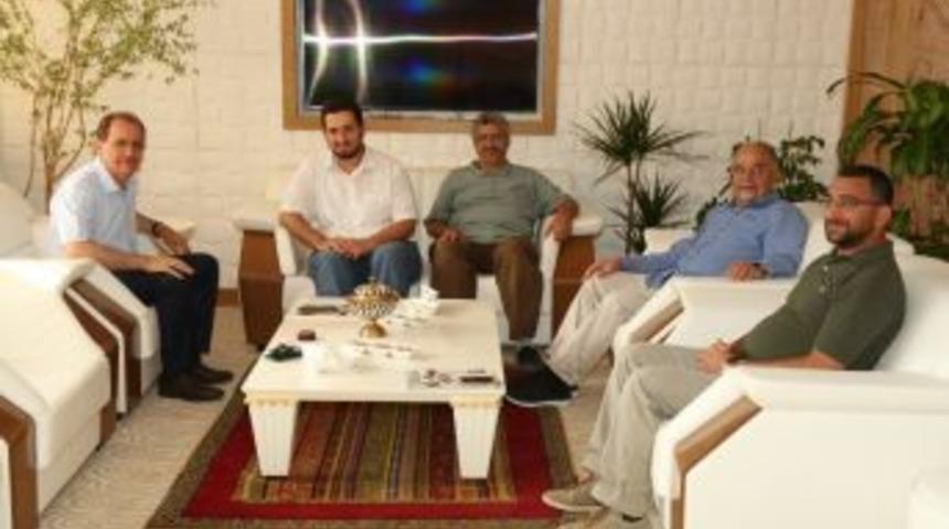 Rekt&ouml;r Coşkun&rsquo;a Yurtdışından Ziyaret