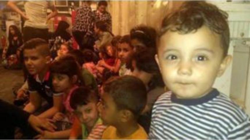 Kuşadası K&ouml;rfezi&rsquo;nde İki Operasyonda 79 Ka&ccedil;ak G&ouml;&ccedil;men Yakalandı