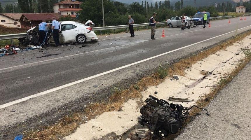 Amasya’da 2 Otomobil Çarpıştı: 1 Ölü, 3 Yaralı