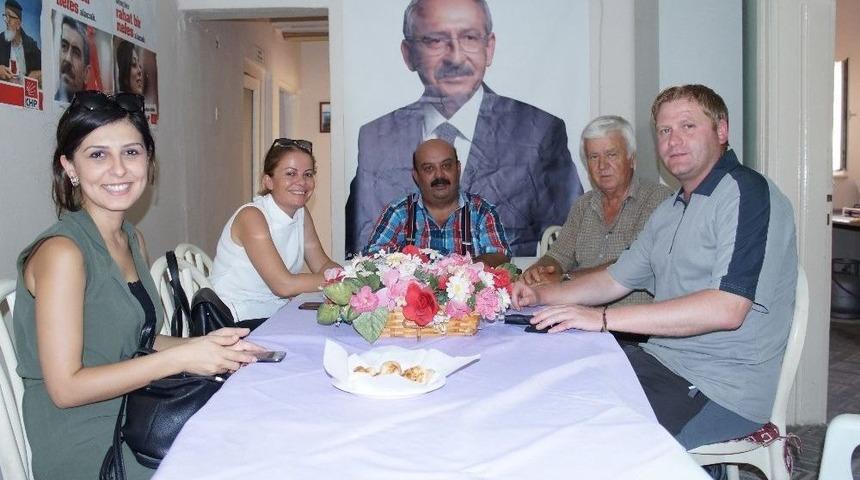 &Ccedil;anakkale Belediye Başkan Yardımcısı Rebiye &Uuml;n&uuml;var Lapseki&rsquo;de