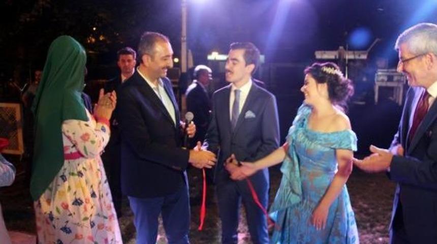 Bakan G&uuml;l, Edirne'de Nişana Katıldı