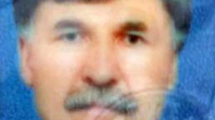 Elindeki Av T&uuml;feği Ateş Alan Kişi &Ouml;ld&uuml;