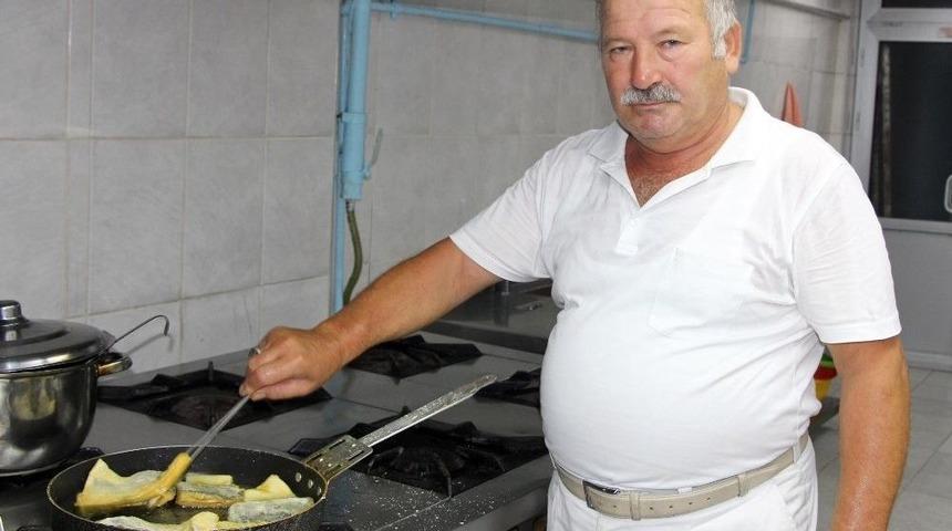 50 Yıllık Balık&ccedil;ıdan Canan Karatay&rsquo;a &Ccedil;ağrı