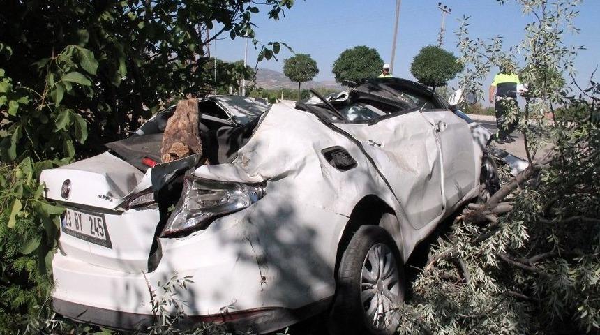 Hurdaya D&ouml;nen Otomobilden Sağ &Ccedil;ıktılar