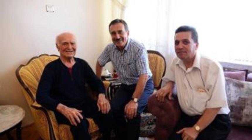 Başkan Ata&ccedil;&rsquo;tan İsmail &Ouml;zen&rsquo;e Ziyaret