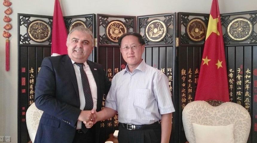 &Ccedil;in İle Yenilenebilir Enerji K&ouml;pr&uuml;s&uuml;